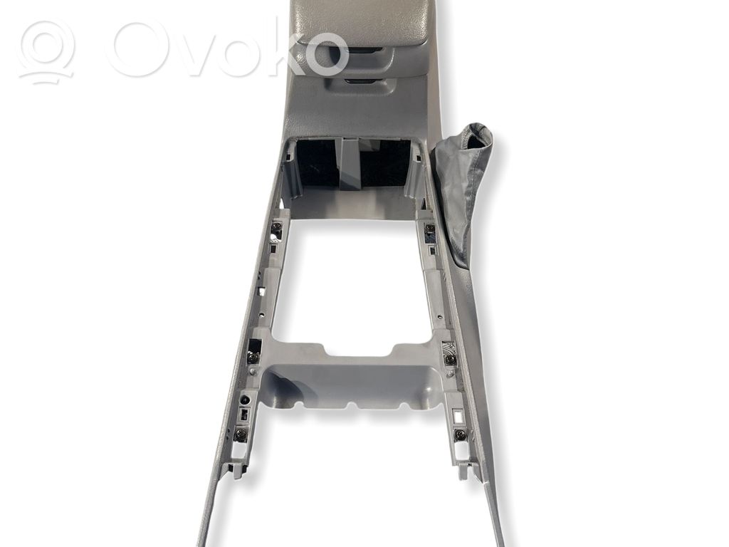 KIA Sorento Center console 