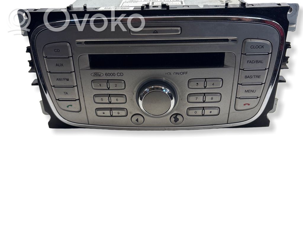 Ford Focus Radio / CD-Player / DVD-Player / Navigation 