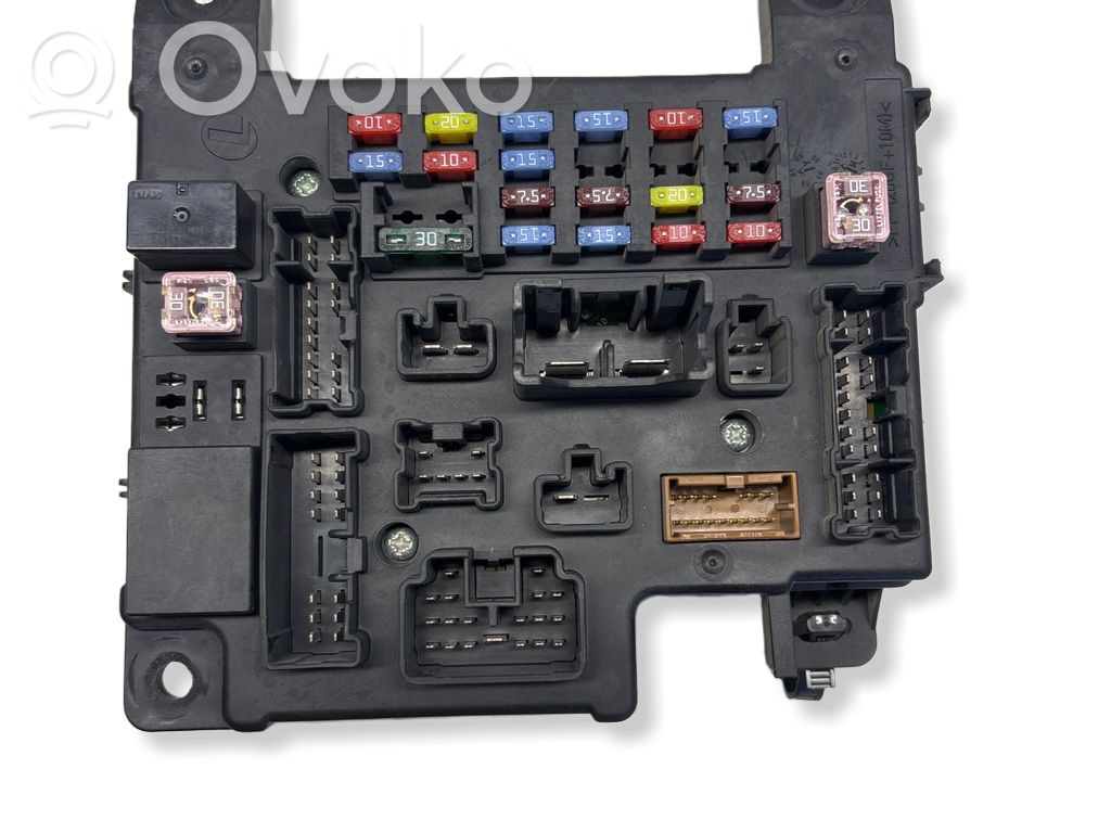 Módulo de fusible   8637A319,519087A18,L8637002A