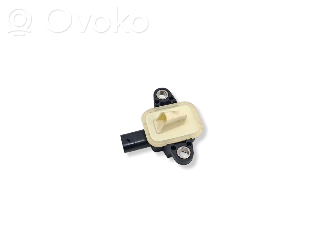 Fiat 500X Airbag deployment crash/impact sensor 