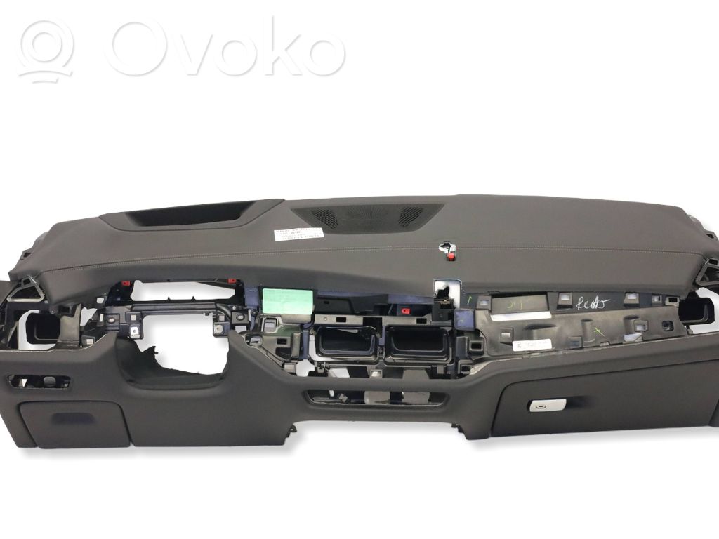 BMW X6 G06 Panelė 