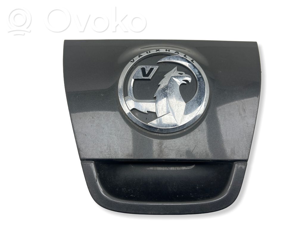 Opel Astra J Uchwyt / Rączka zewnętrzna otwierania klapy tylnej / bagażnika 