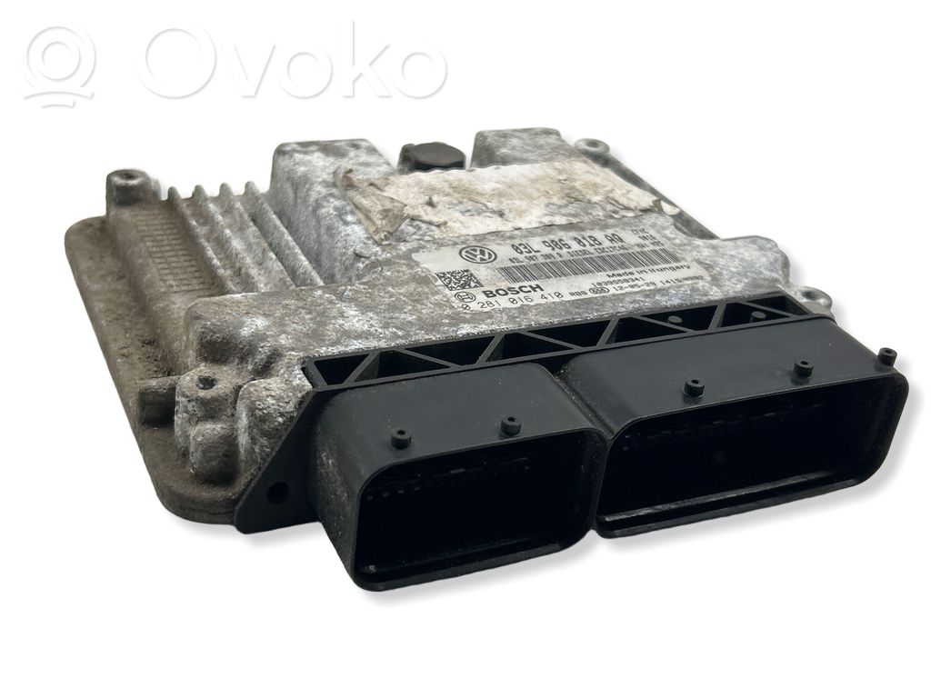 Volkswagen Golf VI Engine control unit/module 