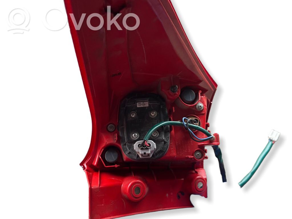 Toyota Auris E180 Galinis žibintas kėbule 