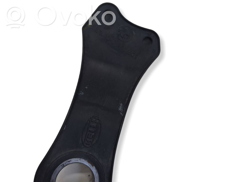 BMW 5 E60 E61 Ajovalon kannake 