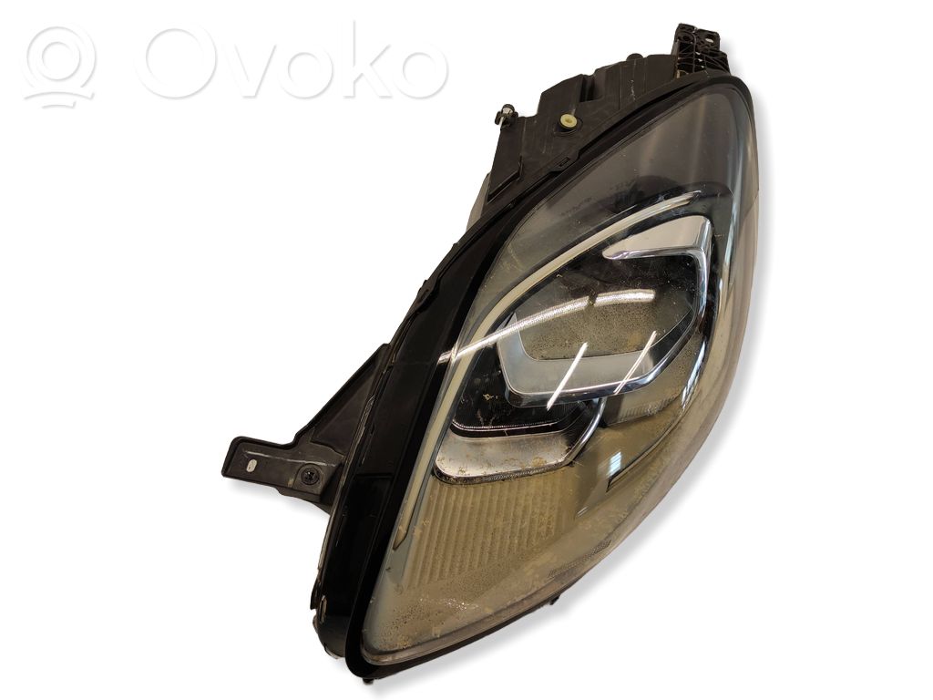 Ford Puma Headlight/headlamp 