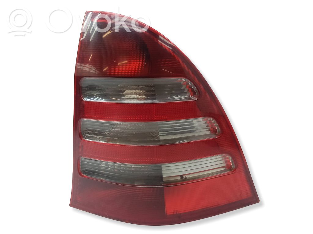 Mercedes-Benz C W203 Lampa tylna 