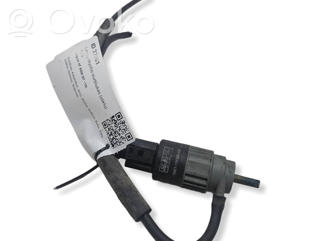 Jaguar XF X250 Windscreen/windshield washer pump 