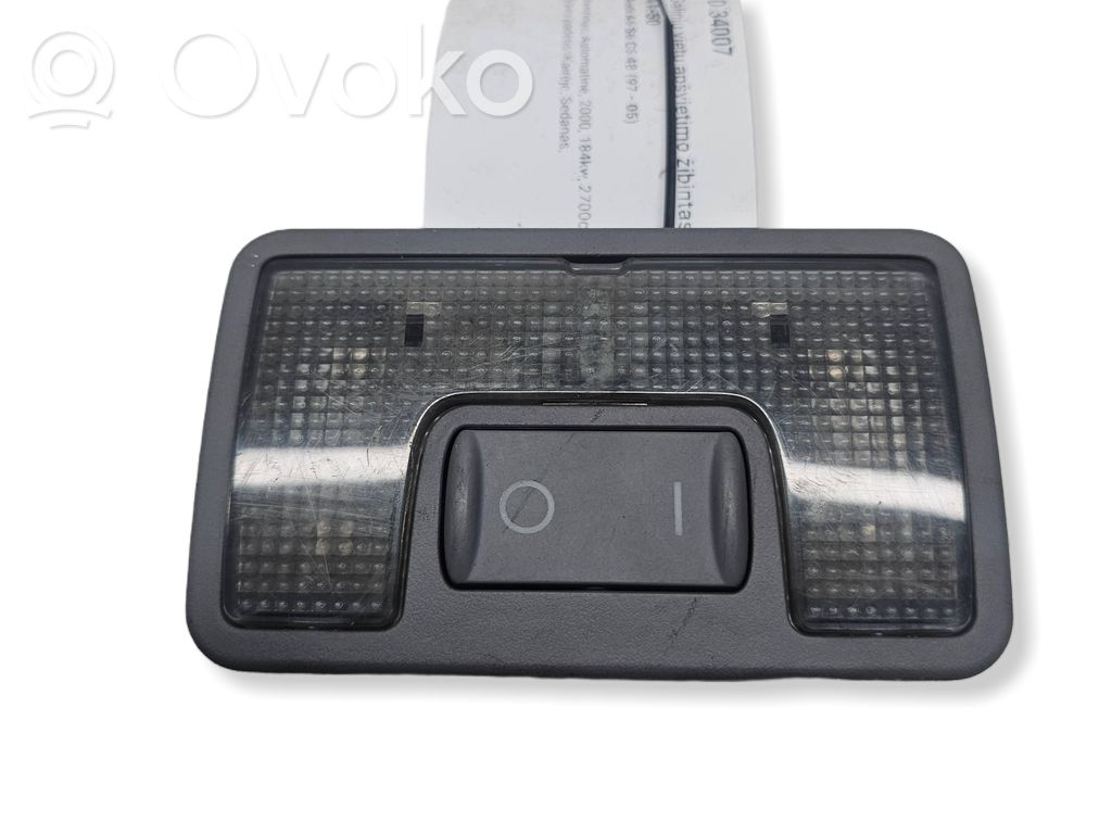Audi A6 S6 C5 4B Luz del asiento trasero 