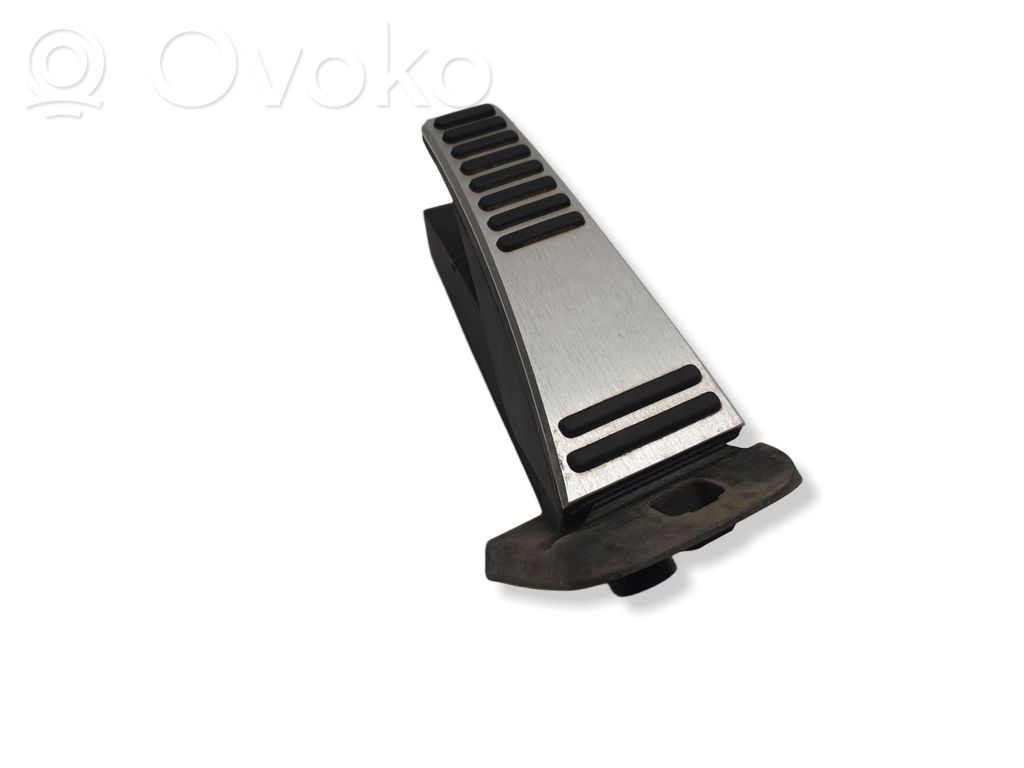 Volvo S90, V90 Gaspedal 