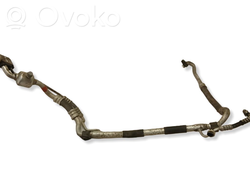 KIA Pro Cee'd II Ilmastointilaitteen putki (A/C) 
