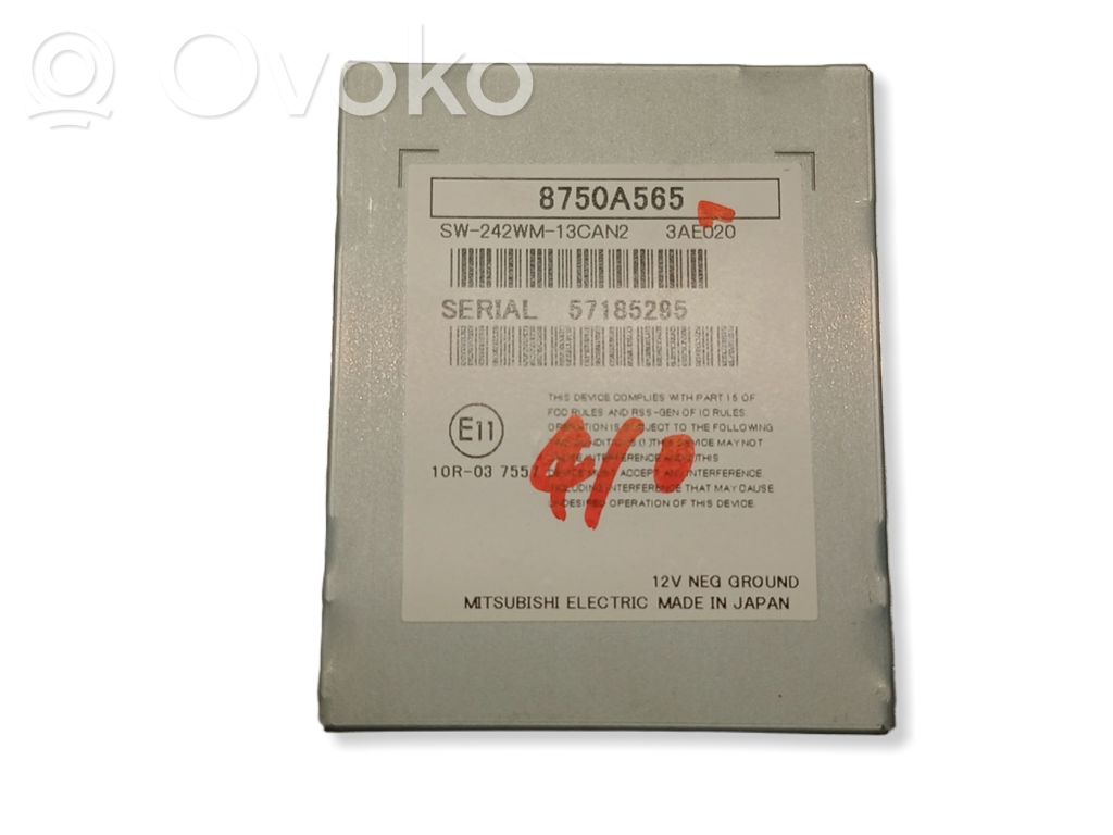 Mitsubishi Outlander GPS navigation control unit/module 