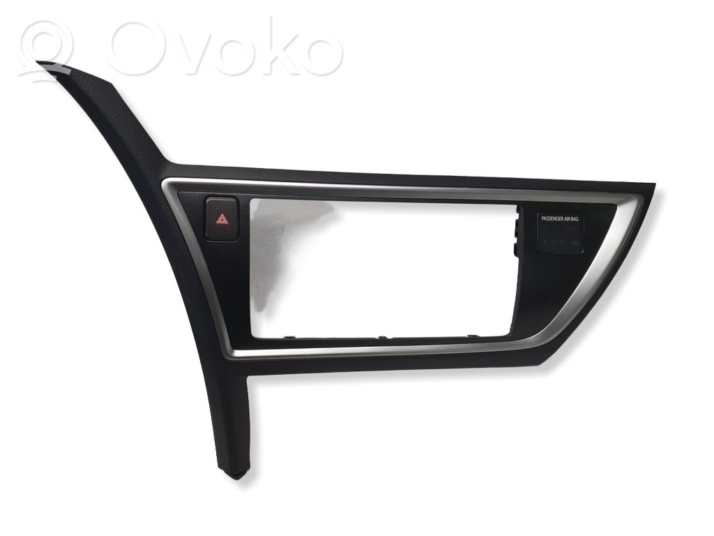 Toyota Auris E180 Radio/GPS head unit trim 