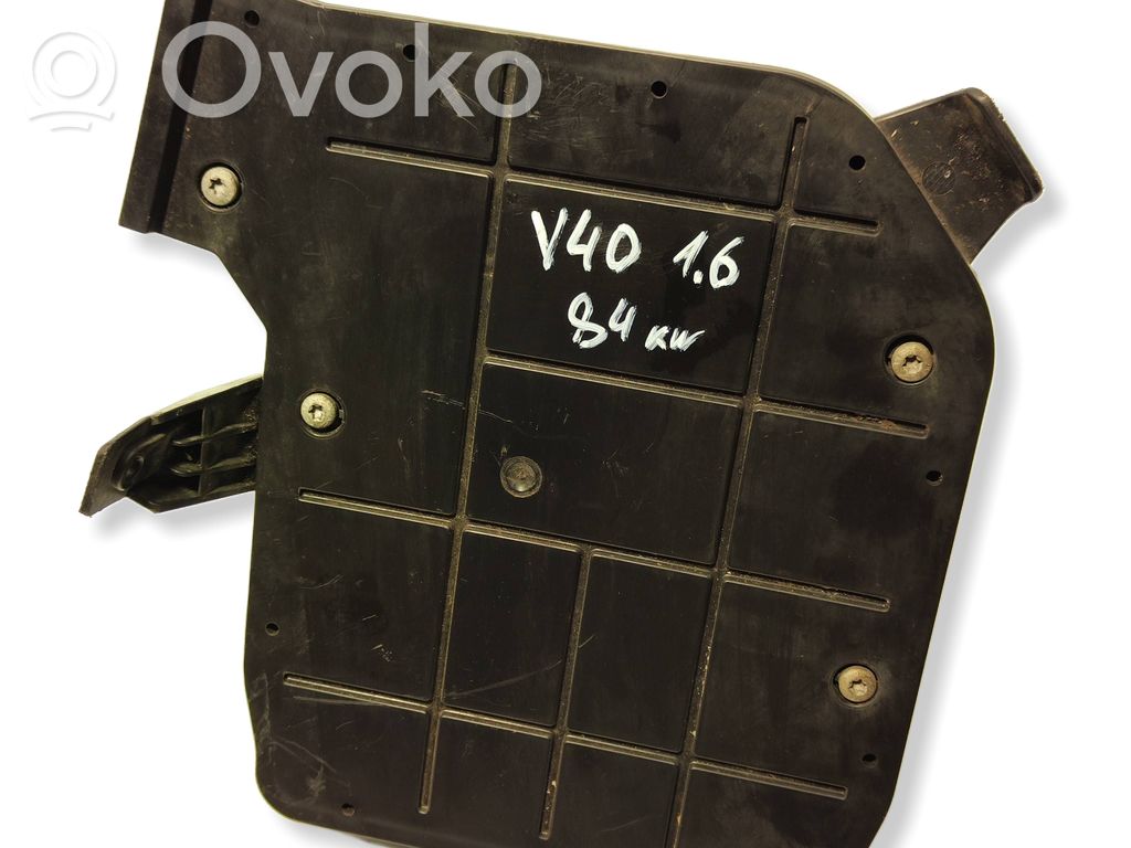 Volvo V40 Other engine bay part 