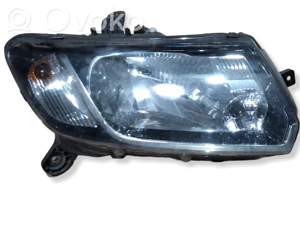 Dacia Logan II Headlight/headlamp 