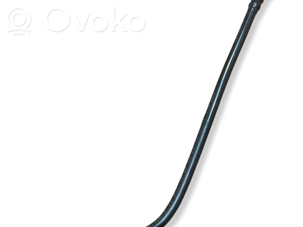 BMW 3 E90 E91 Fuel line pipe 