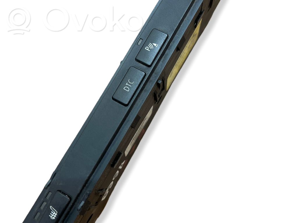BMW 5 E60 E61 Seat heating switch 