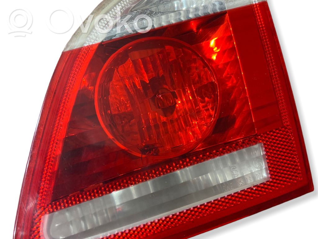 BMW 5 E60 E61 Takaluukun takavalot 