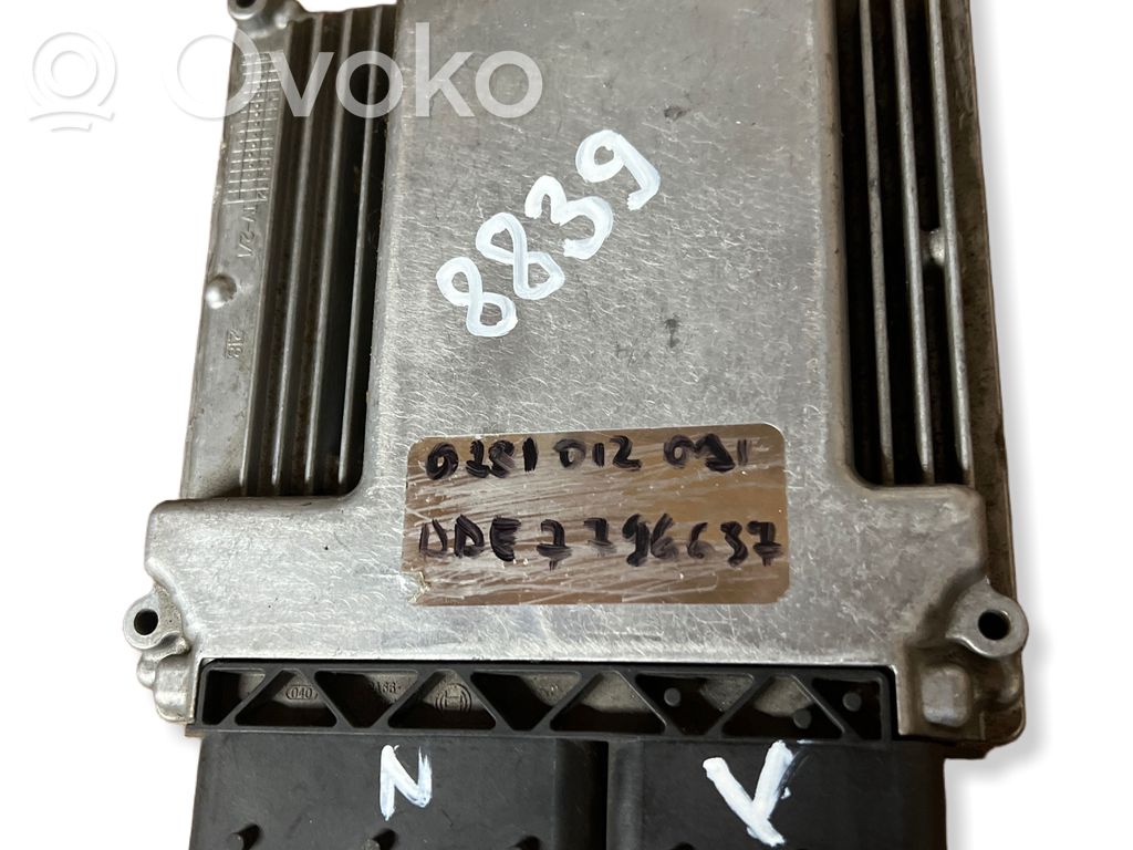 BMW 5 E60 E61 Engine control unit/module 