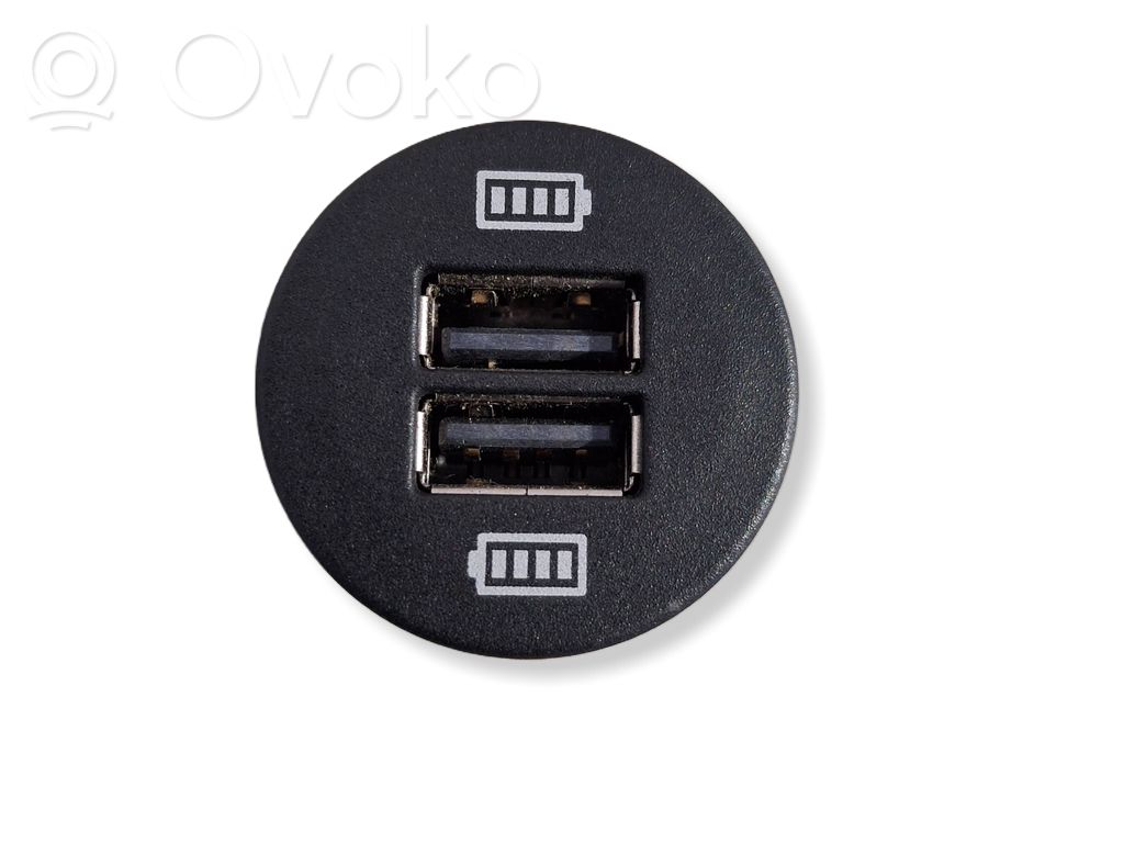 Porsche Macan (95B) Enchufe conector USB 