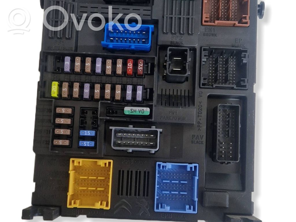 Toyota Proace Módulo de fusible 