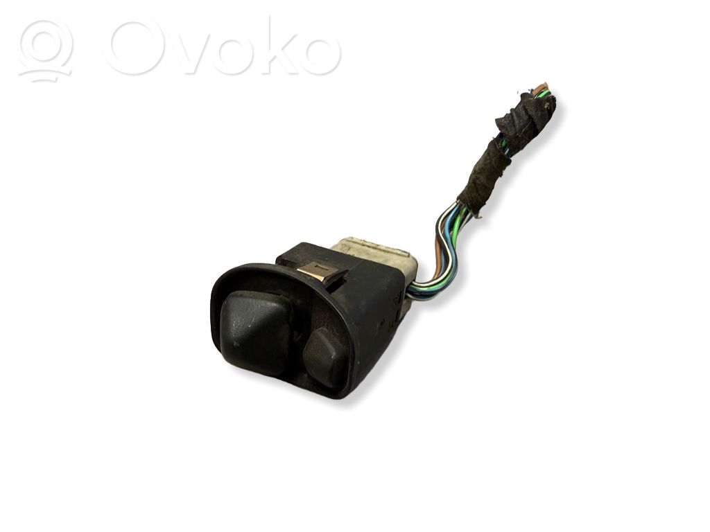 BMW 5 E34 Wing mirror switch 