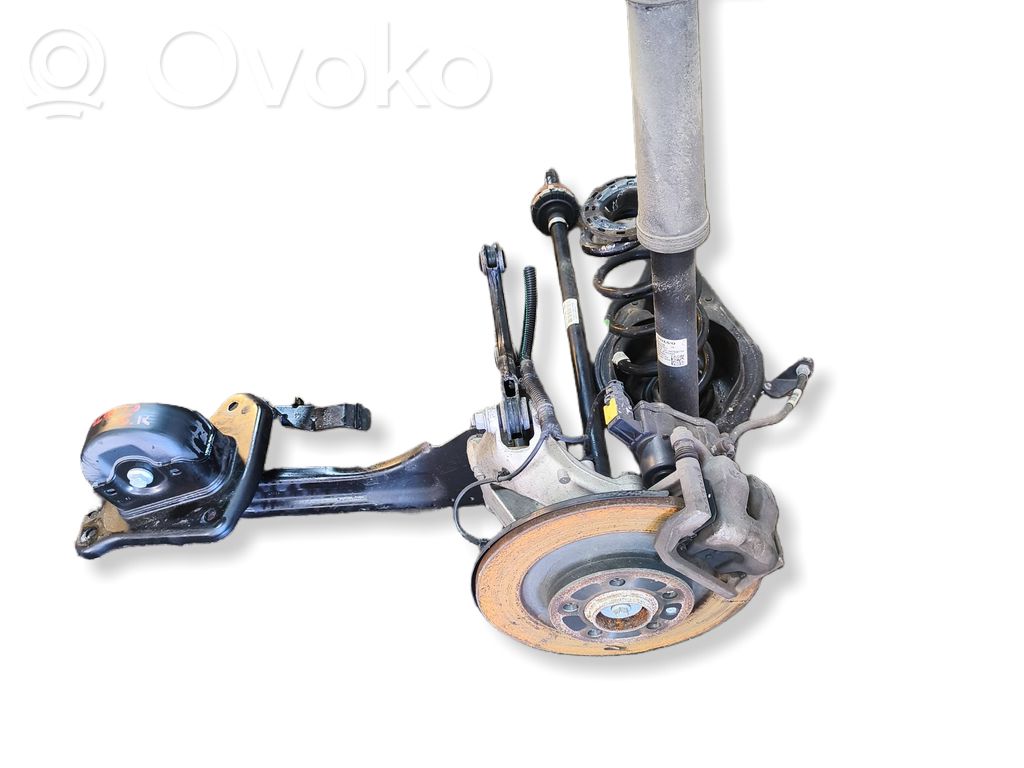 Volvo XC40 Mangueta de dirección de rueda trasera 