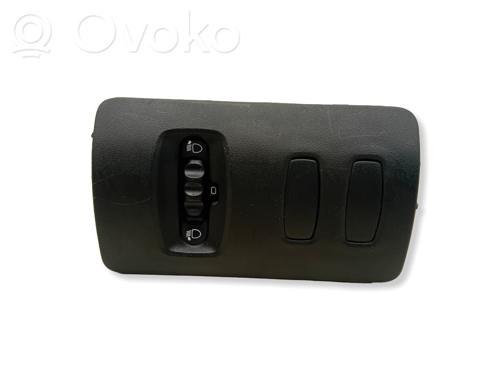 Renault Clio III Headlight level height control switch 