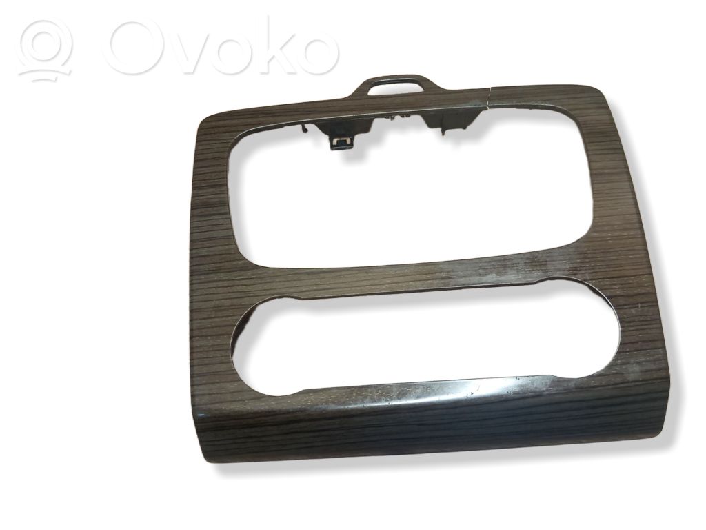Ford Focus Radio/GPS head unit trim 