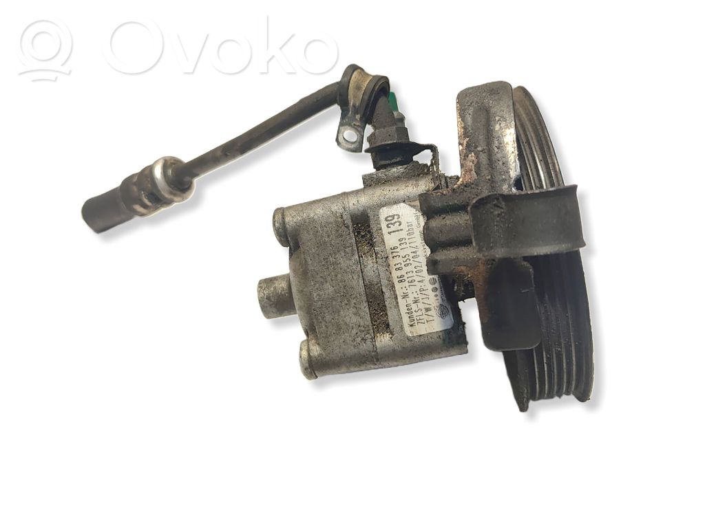Ohjaustehostimen pumppu   8683376