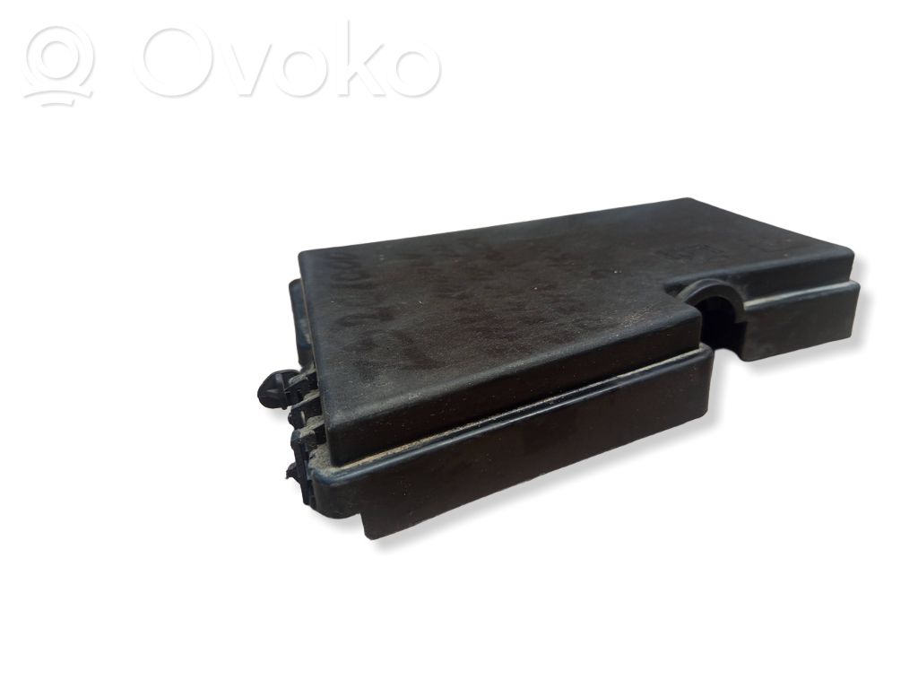 Ford Mondeo Mk III Tapa de caja de fusibles 
