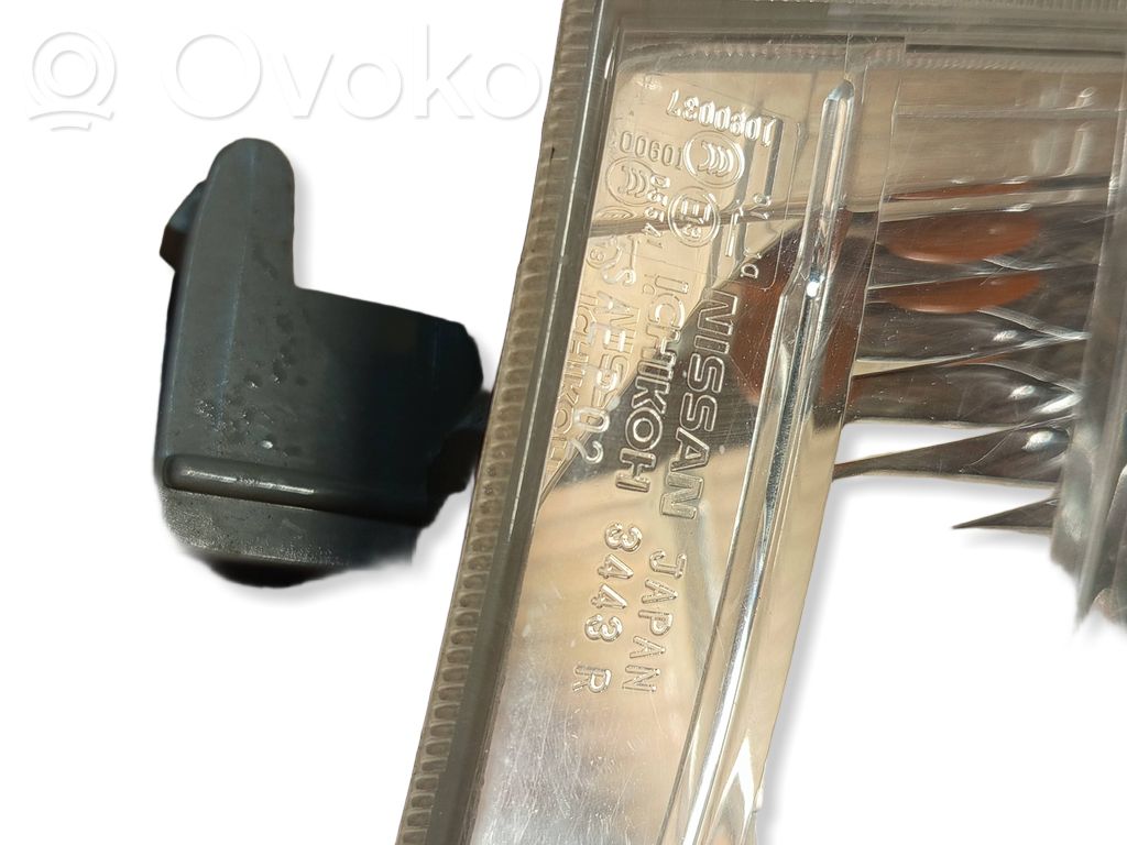 Nissan X-Trail T30 Front indicator light 