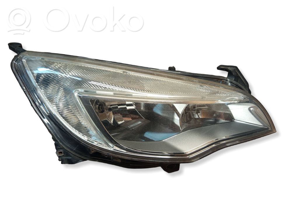 Opel Astra J Lampa przednia 