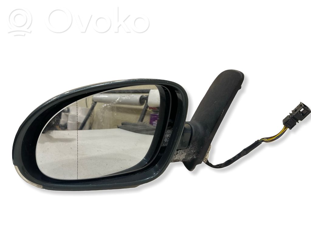 Volkswagen Sharan Front door electric wing mirror 