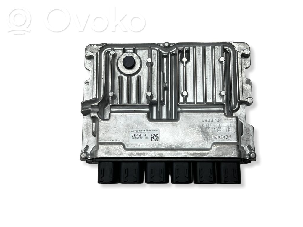 BMW 1 F40 Engine control unit/module 