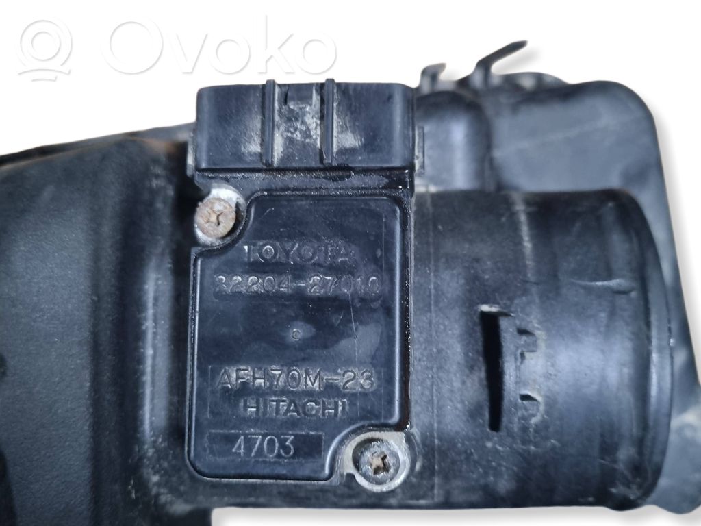 Toyota Avensis T250 Przepływomierz masowy powietrza MAF 