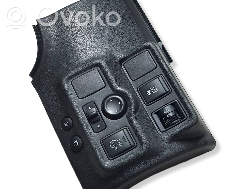 Nissan Note (E12) A set of switches 