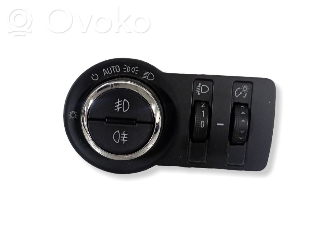 Opel Insignia A Light switch 