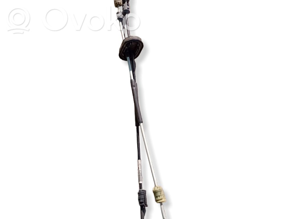 Opel Insignia A Gear shift cable linkage 