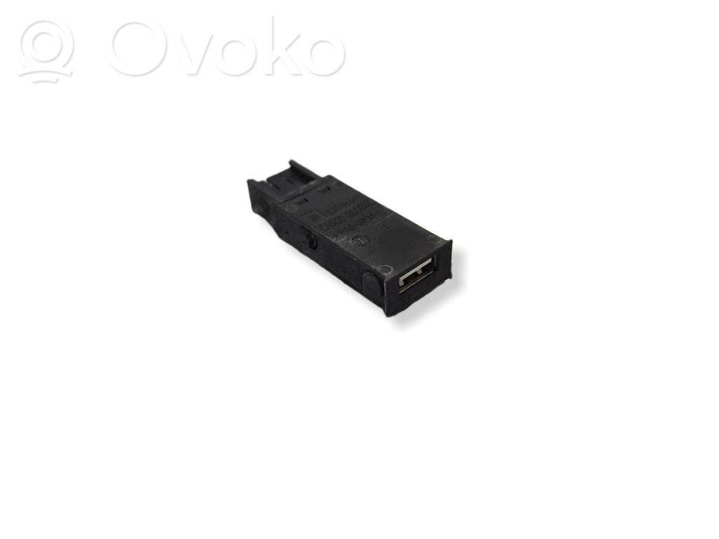 Opel Astra J USB socket connector 