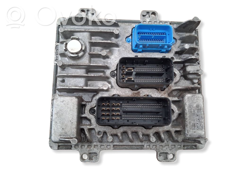 Opel Insignia A Engine control unit/module 