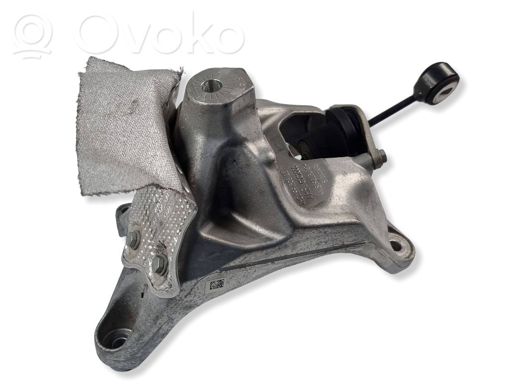 Audi A4 S4 B9 8W Engine mounting bracket 