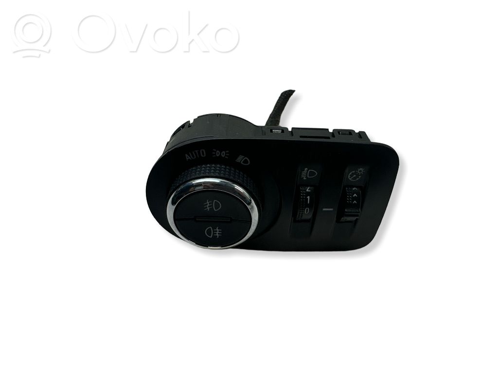 Opel Astra K Interruptor de luz 