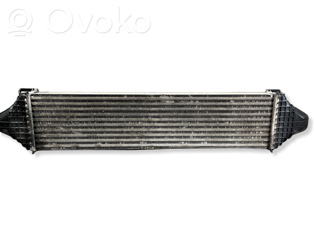 Volvo V40 Interkūlerio radiatorius 