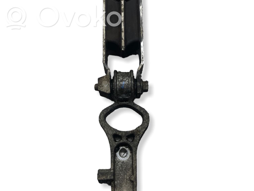 Volvo XC60 Engine mount bracket 