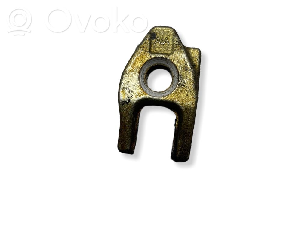 Renault Latitude (L70) Fuel Injector clamp holder 