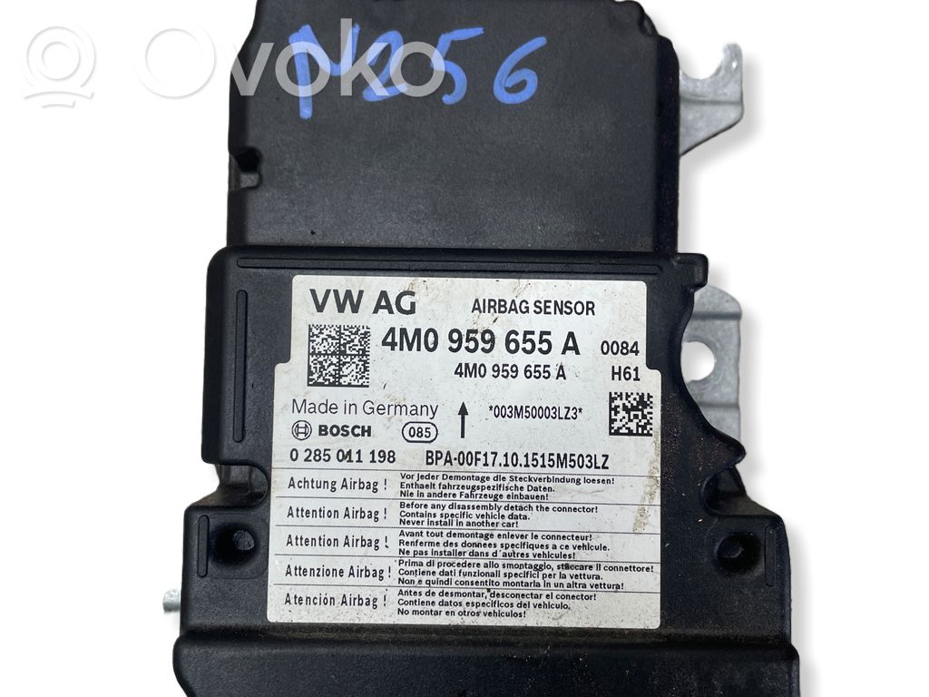 Audi Q7 4M Airbag control unit/module 