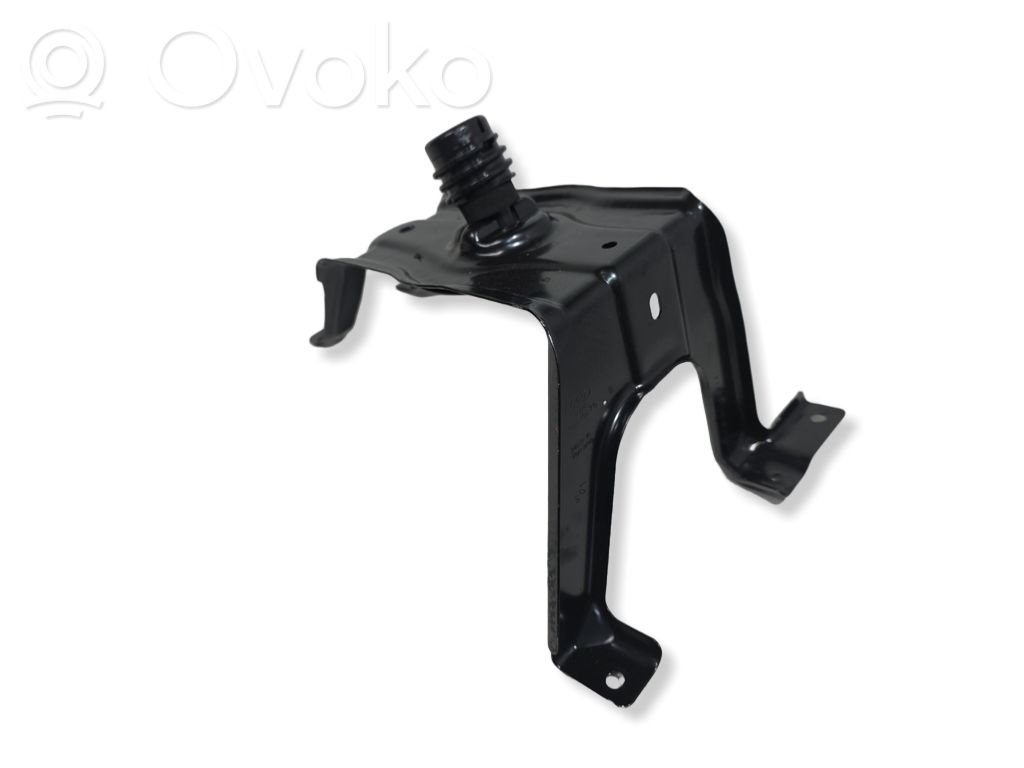 Holder (bracket)   8W0802715