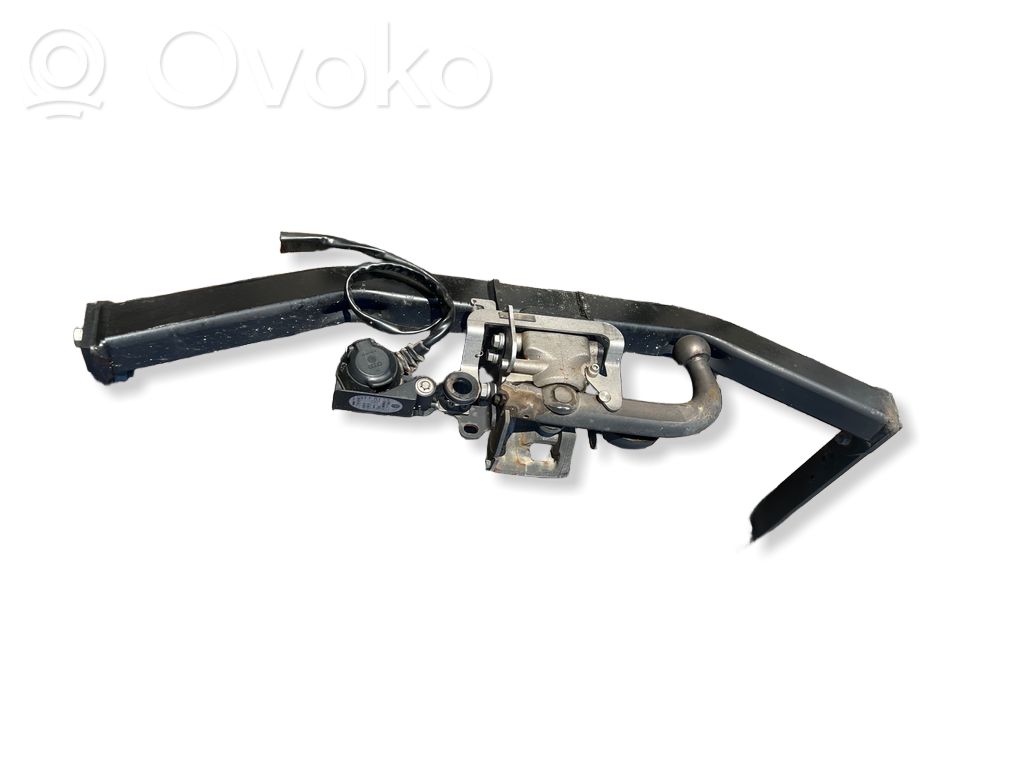 Hak holowniczy / Komplet   5N0092161A,5N0092161A,0180049MN