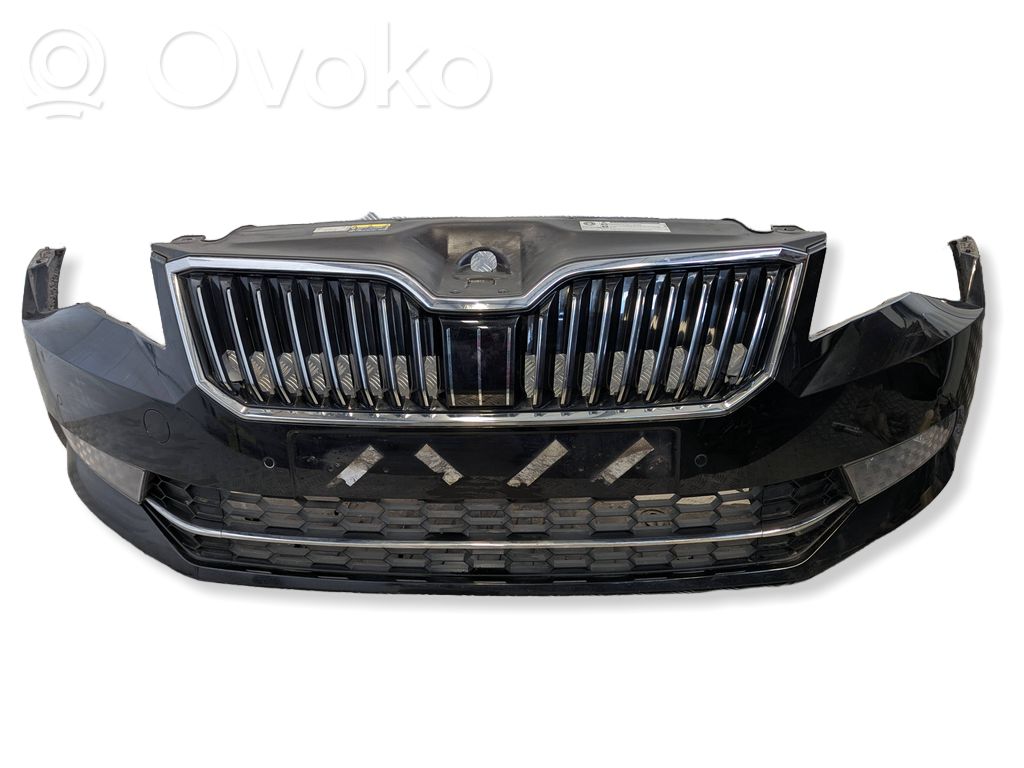 Skoda Superb B8 (3V) Parachoques delantero 